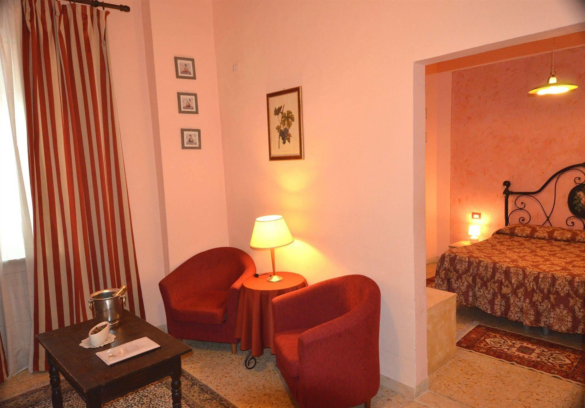Residenza D'Epoca Locanda Di San Martino เซียนา ภายนอก รูปภาพ